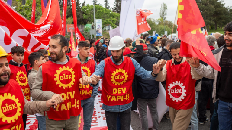 Reducción de la jornada laboral y «jubilación digna» centran el 1 de mayo en Uruguay