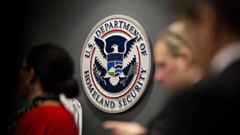 EEUU ofrecerá ayuda adicional de $1.000 a indocumentados que elijan autodeportarse