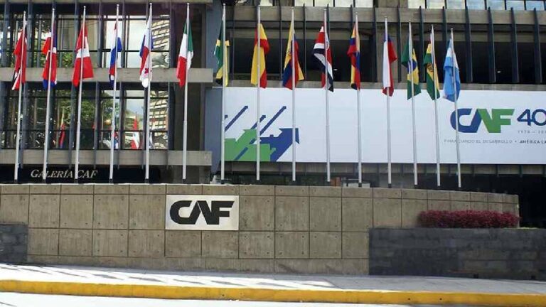CAF propone fortalecer los poderes regionales y locales en América Latina