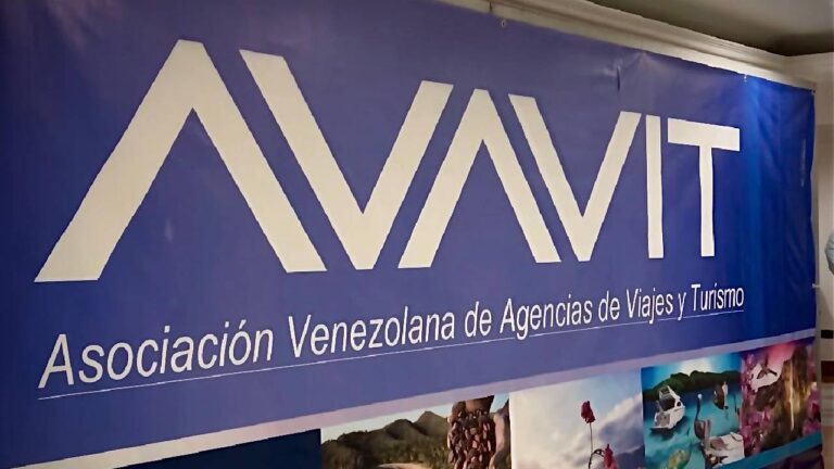 ¿Qué alternativas aplicarán tras la suspensión de vuelos hacia Colombia?