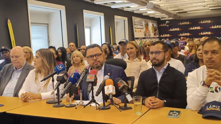Ecarri llama a la oposición al «discernimiento» y pide participar en las elecciones del domingo