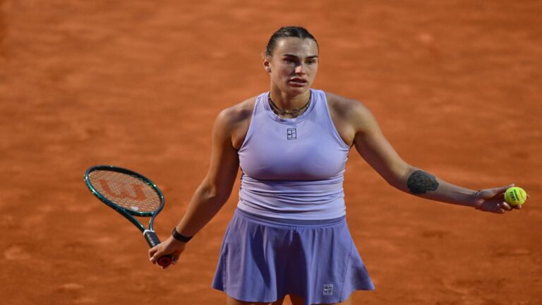 Sabalenka se estrelló ante Zheng