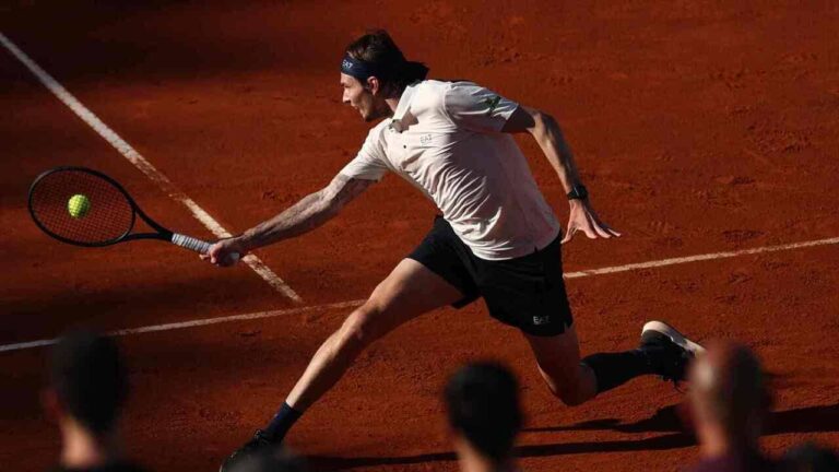 Ruud sobrevive ante Bublik en Roma