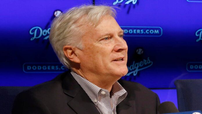 Mark Walter Mark Walter adquiere a los Lakers por 10.000 millones de dólares