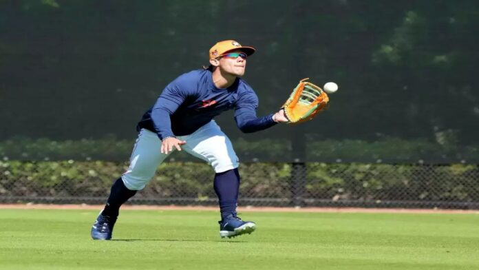 Astros Kenedy Corona recibió el llamado para debutar en Grandes Ligas