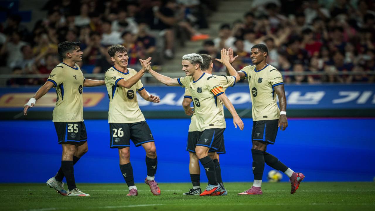 Barcelona empieza a afinar punteria con goleada en Seúl