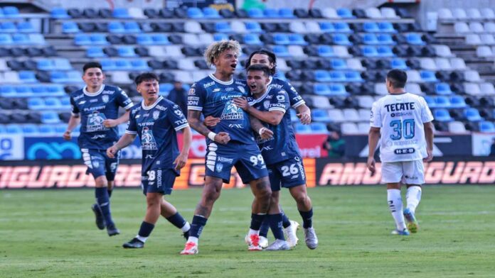 Jhonder Cádiz inició su camino goleador con Pachuca