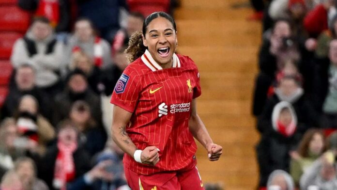 Olivia Smith (1) Olivia Smith se convierte en el fichaje más caro en la historia del fútbol femenino