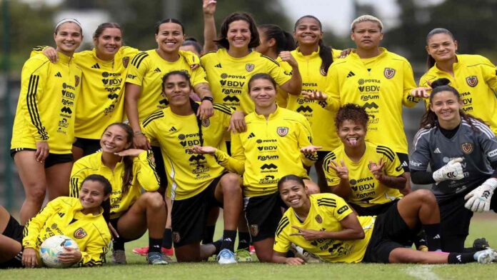 Vinotinto femenina ya entrena en Quito de cara a su debut en Copa América