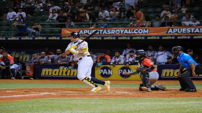 Caribes Caribes aplastó a las Águilas para mantener el impulso