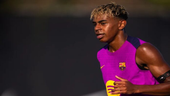 Lamine Yamal Lamine Yamal volvió a los entrenamientos con Barcelona