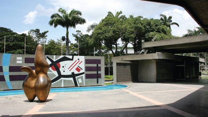 Plaza Cubierta UCV