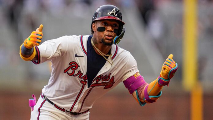 Ronald Acuña Jr. Ronald Acuña Jr. se llevó el premio Regreso del Año en la MLB
