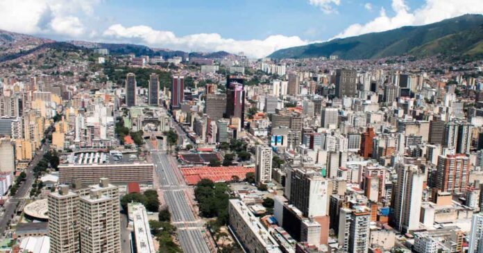 Alquiler-de-casa-o-apartamento-en-Caracas-2-Caracas-centro-de-importancia-y-desarrollo