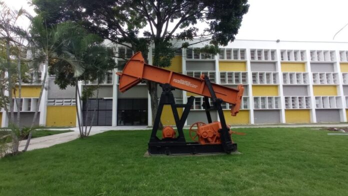 Ingeniería de Petróleo Universidades en el país trabajan en ampliar áreas de formación en materia energética y petrolera