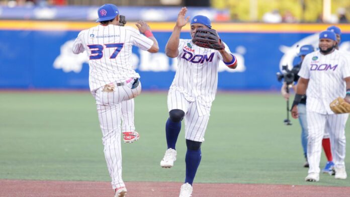 Leones de República Dominicana mantuvo el invicto y se instaló en semifinales del Serie del Caribe