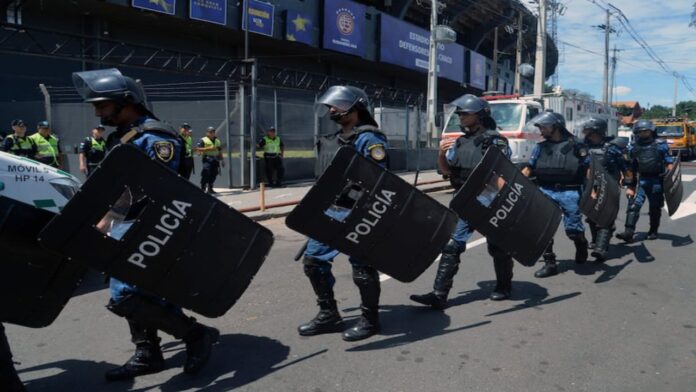 Más de 70 detenidos por disturbios en un partido de la Copa Sudamericana