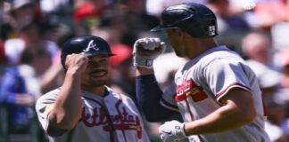 Atlanta sigue dominando su división al llevarse la electrizante serie en Anaheim