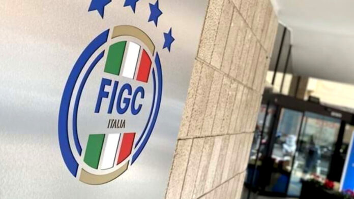 Autoridades italianas exigen cambio en la federación de fútbol tras su fracaso en clasificar al Mundial