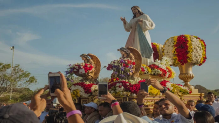 PROCESIÓN