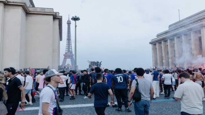 París
