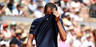 Medvedev cayó en París ante el 97 del ranking