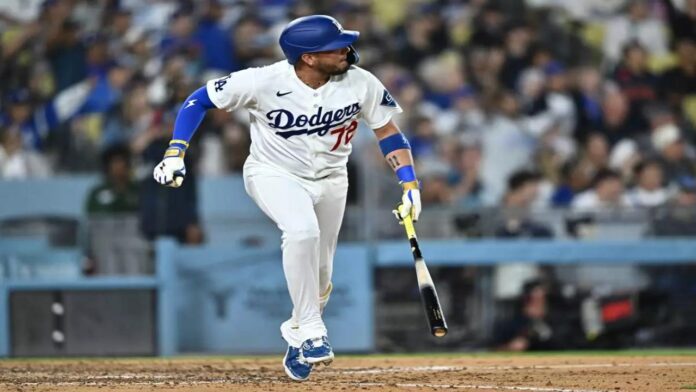 Miguel Rojas vino de emergente para darle el triunfo a los Dodgers en el primero de la serie ante Rays