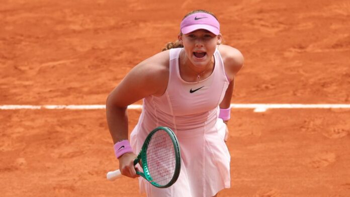 Andreeva cumplió ante Kostyuk y jugará su primera final de un Grand Slam