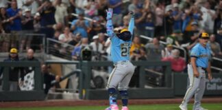 William Contreras comandó ocn su poder a la ofensiva de Milwaukee