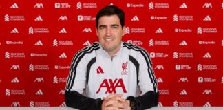 Andoni Iraola listo para asumir el banquillo del Liverpool