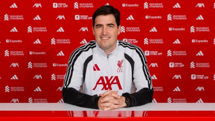 Andoni Iraola listo para asumir el banquillo del Liverpool
