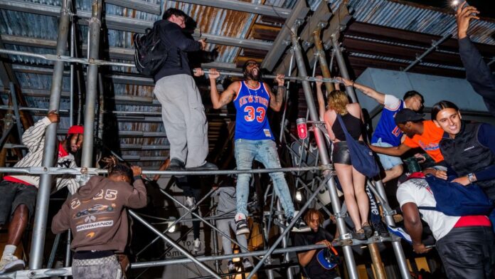 Más de 20 detenidos dejaron disturbios en Nueva York tras el partido tres de las finales de la NBA