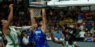Marinos quedó a ley de un triunfo de barrer y alcanzar un nuevo título
