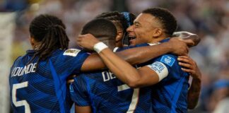 Mbappé no le pierde pisada a Messi y lideró a Francia a la clasificación de fase