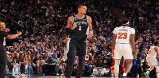 Wembanyama metió a los Spurs en la serie con triunfo cerrado en Nueva York