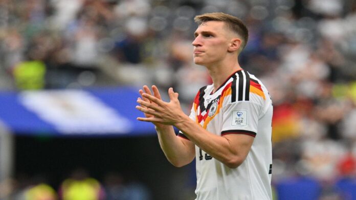 Nico Schlotterbeck Nico Schlotterbeck se pierde el resto del Mundial por lesión de tobillo