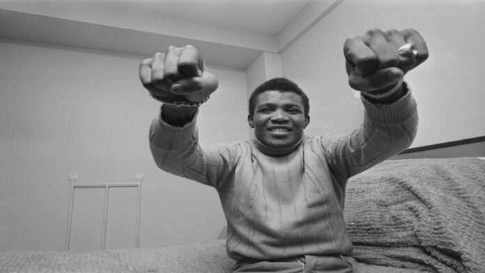 José Legrá Murió la leyenda del boxeo español José Legrá