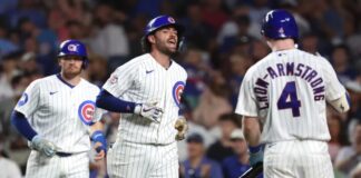 Swanson dio tres jonrones y lideró victoria histórica de los Cachorros
