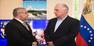 Díaz-Canel expresa condolencias en la embajada de Venezuela por las víctimas de los terremotos