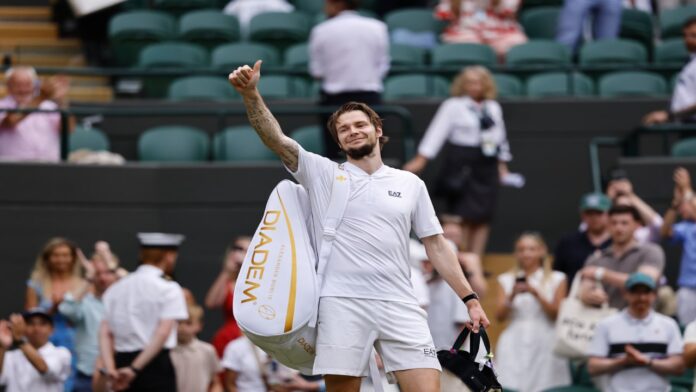Fritz Taylor Fritz impone su ley y avanzó en Wimbledon
