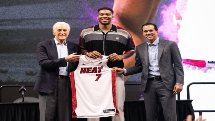 Heat Miami Heat presentó a Antetokounmpo y sueña con el regreso de LeBron James