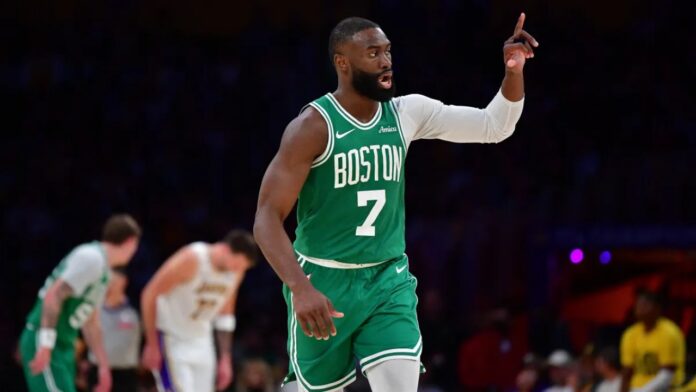 Jaylen Brown Boston envía a Jaylen Brown a Philadelphia a cambio de Paul George y elecciones del draft