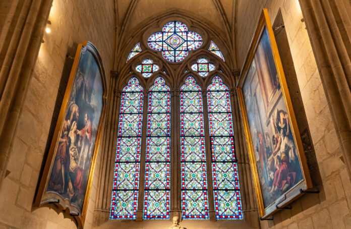 NOTREDAME (1)
