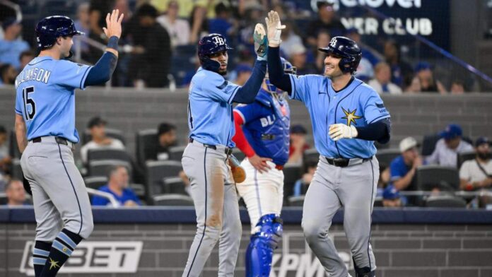 Rays Tampa Bay desplegó su ofensiva a tope para apalear a Toronto