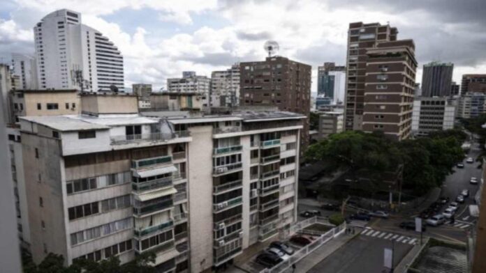 tsize_600x400_INMUEBLES-CARACAS-EDIFICIOS-AFP (1)
