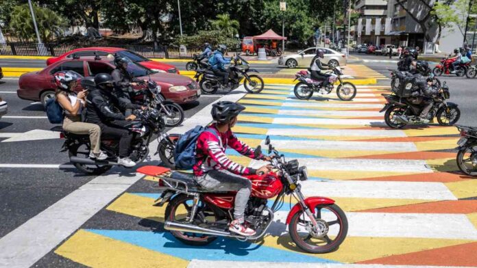 ASOTRANSITO Asotransito aboga por reforzar regulaciones para motos en nueva Ley de Transporte Terrestre