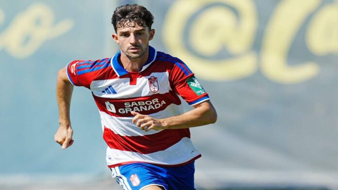 Alejandro Marqués Venezolano Alejandro Marqués sumó sus primeros minutos con el Granada y aspira a mejorar