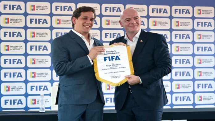 FVF reafirma su apoyo a Infantino pese a polémica comercial de la FIFA