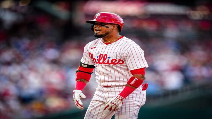 Luis Arráez (1) Arráez debuta con solidez y producción en los Phillies